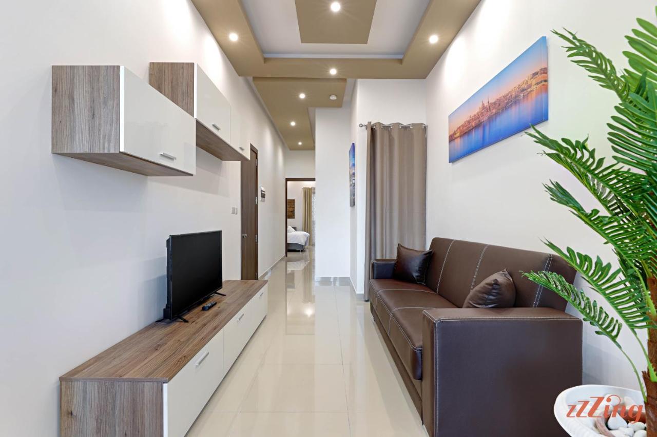 Gem Beachfront With Amazing Bay And Sea Views