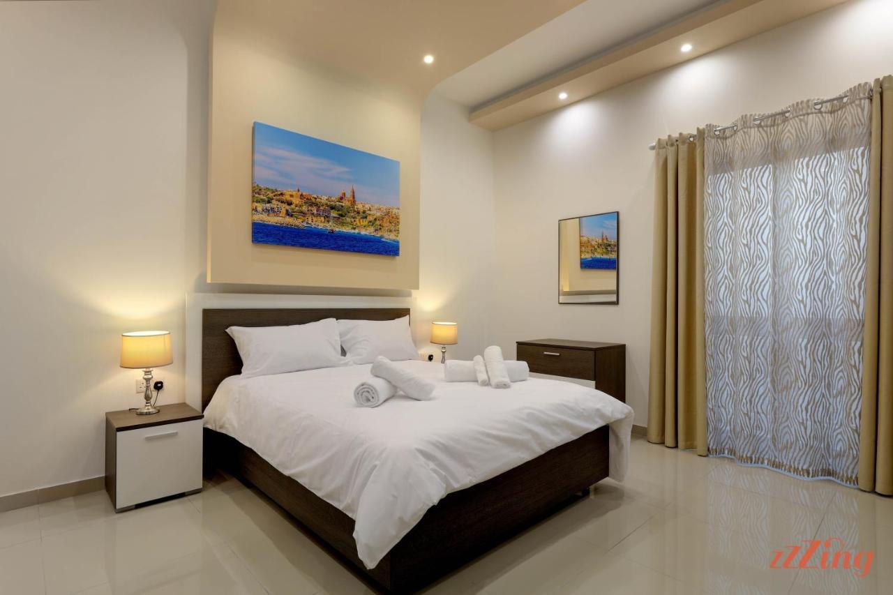 Gem Beachfront With Amazing Bay And Sea Views *